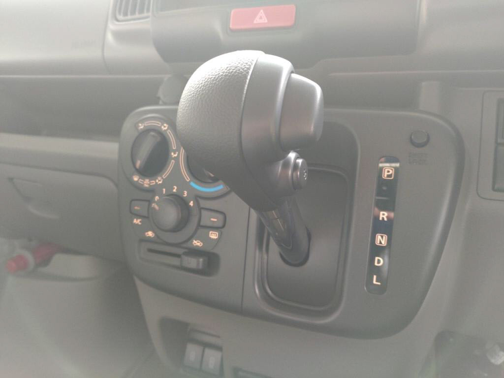 エブリイバンジョインターボの写真 14