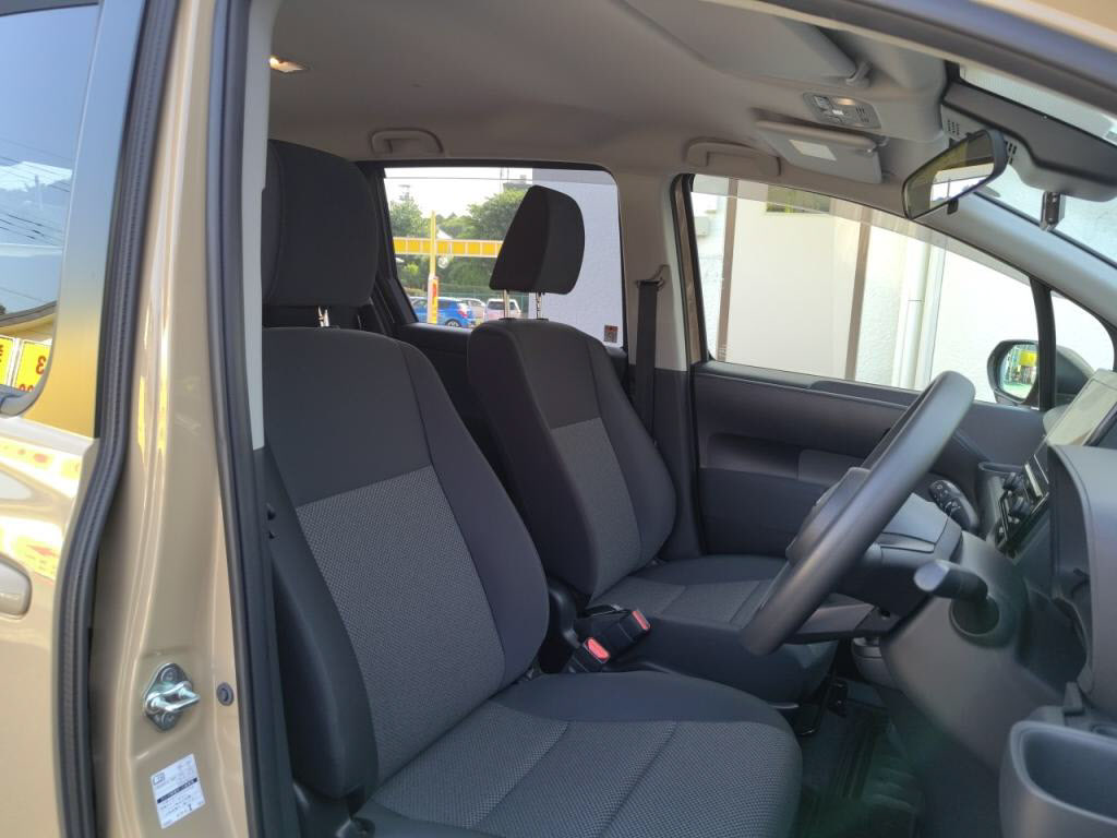 シエンタＧの写真 13