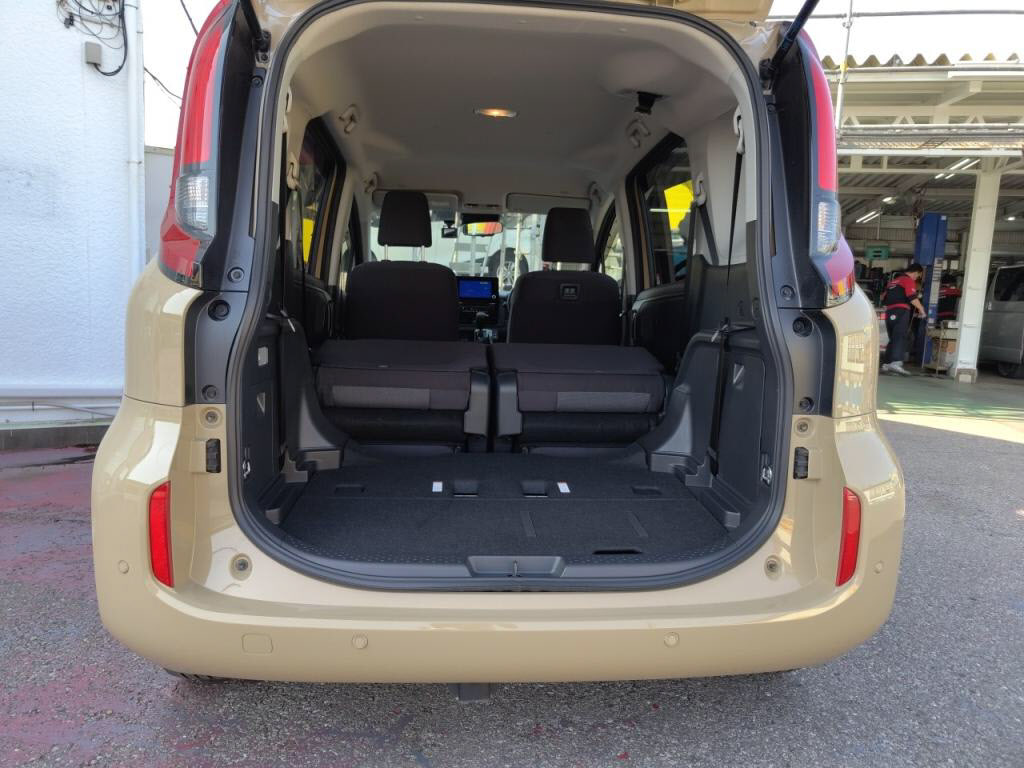 シエンタＧの写真 24