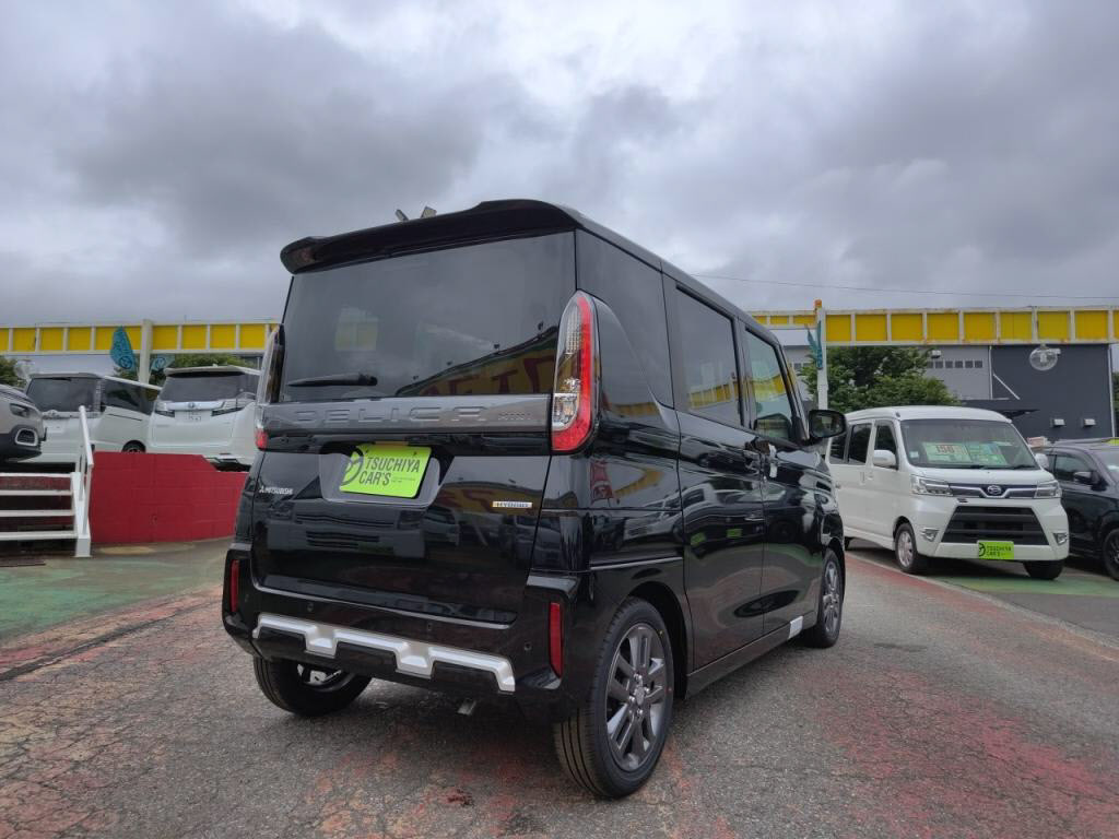 デリカミニＴプレミアムの写真 2