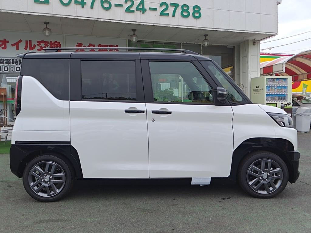 デリカミニＴプレミアムの写真 11