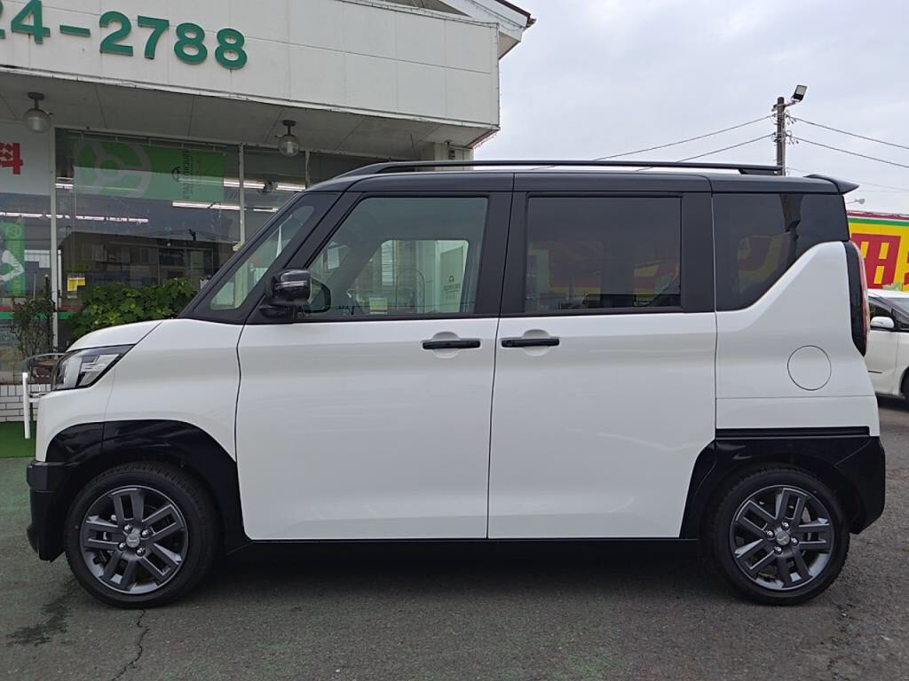 デリカミニＴプレミアムの写真 12