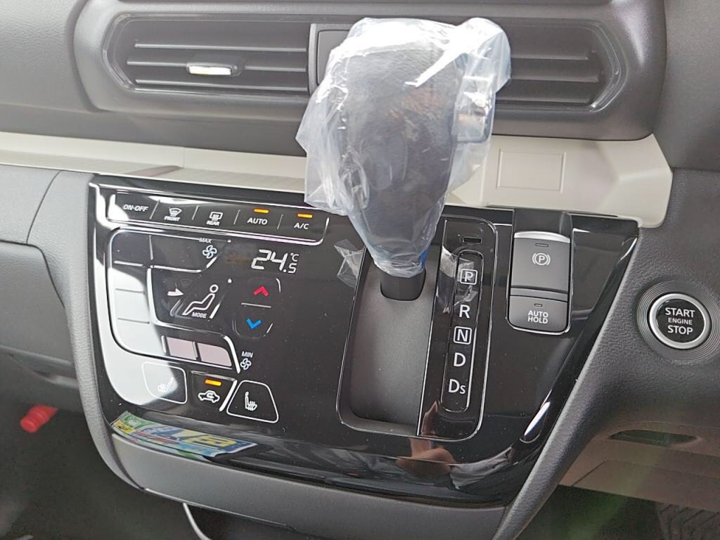 デリカミニＴプレミアムの写真 15