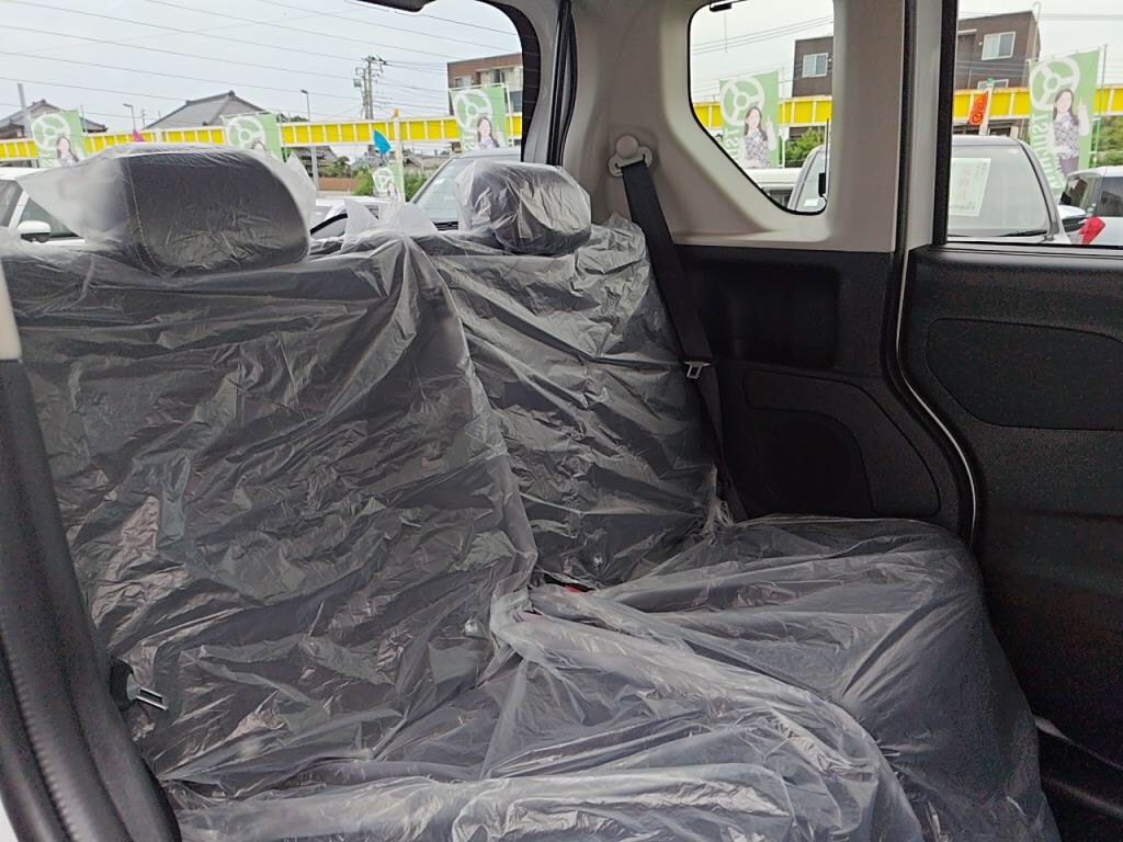 デリカミニＴプレミアムの写真 22