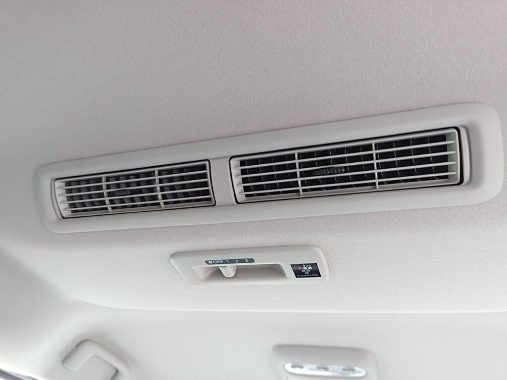 デリカミニＴプレミアムの写真 24