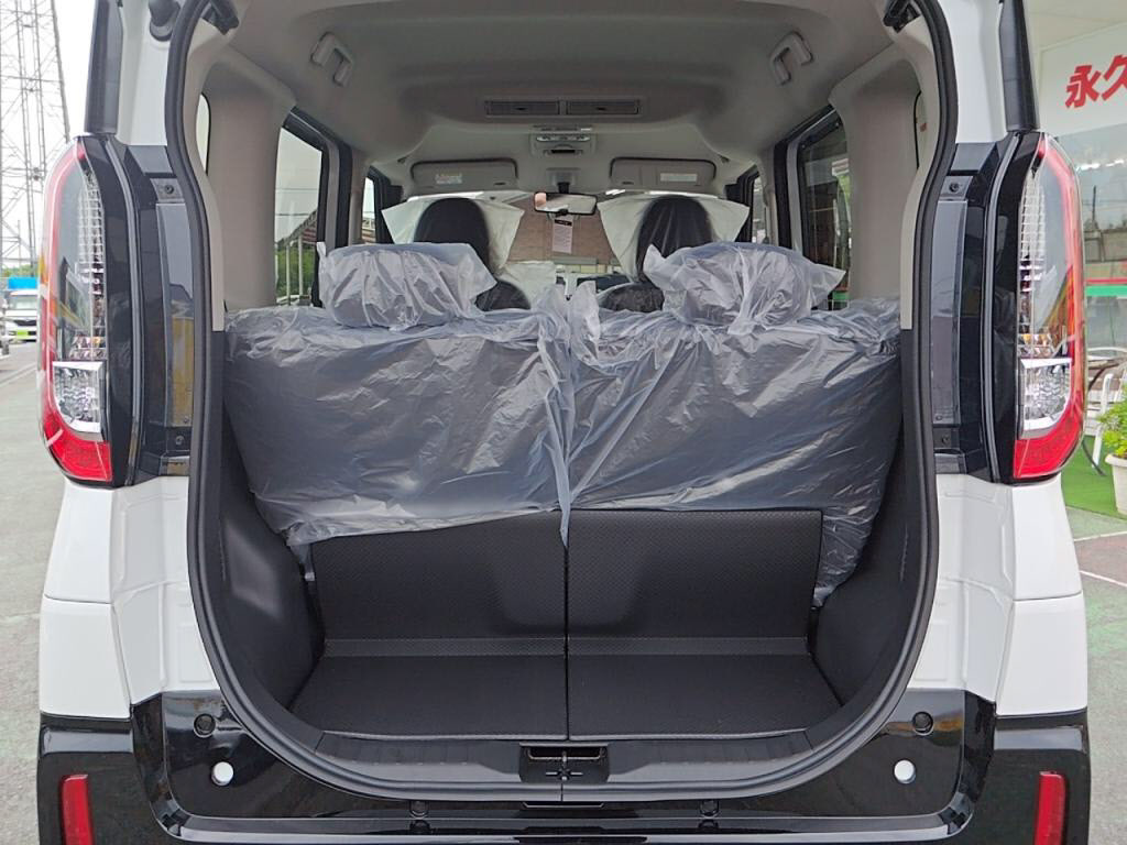 デリカミニＴプレミアムの写真 25