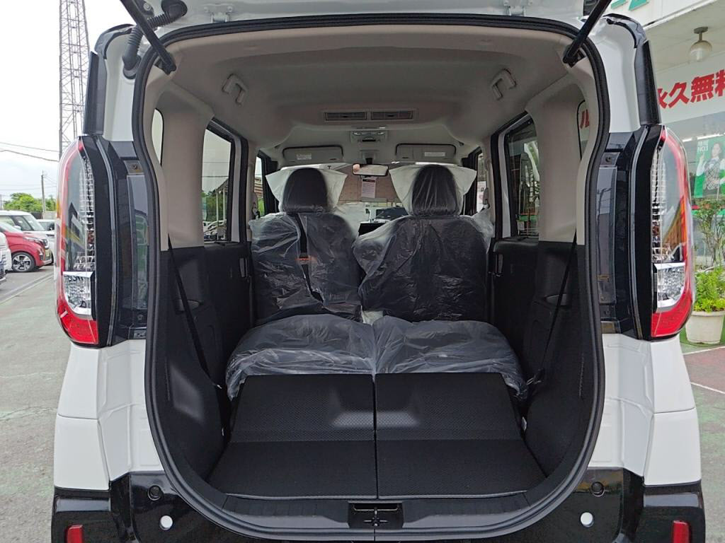 デリカミニＴプレミアムの写真 26