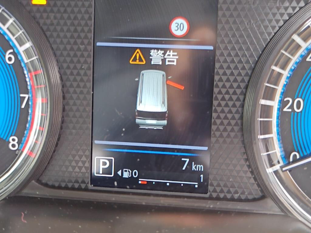 デリカミニＴプレミアムの写真 29