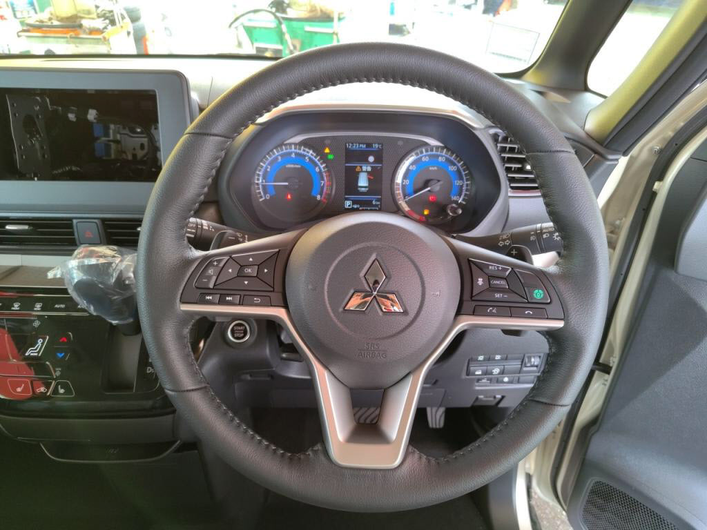 デリカミニＴプレミアムの写真 10