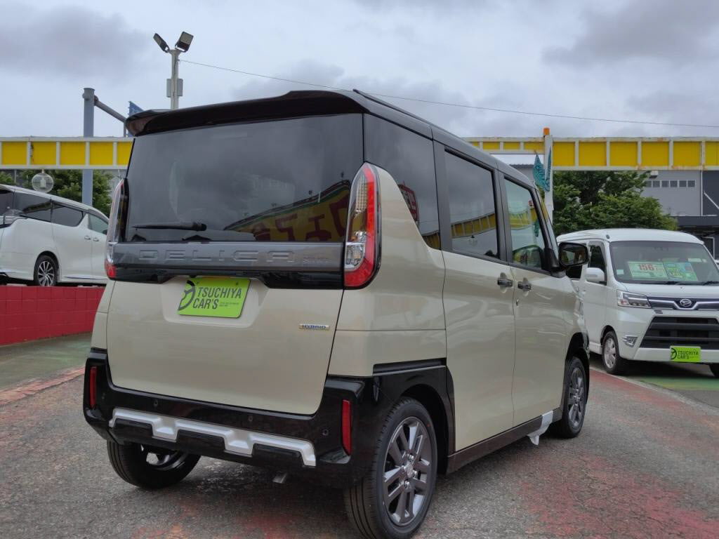 デリカミニＴプレミアムの写真 2