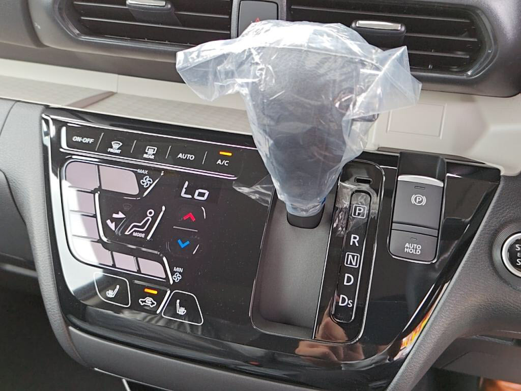 デリカミニＴプレミアムの写真 15