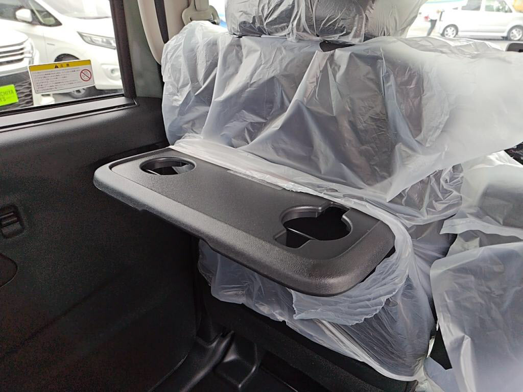 デリカミニＴプレミアムの写真 23