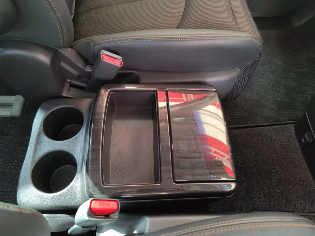 エルグランドハイウェイスターSの写真 19