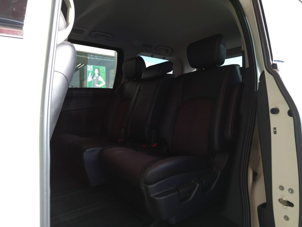 エルグランドハイウェイスターSの写真 22