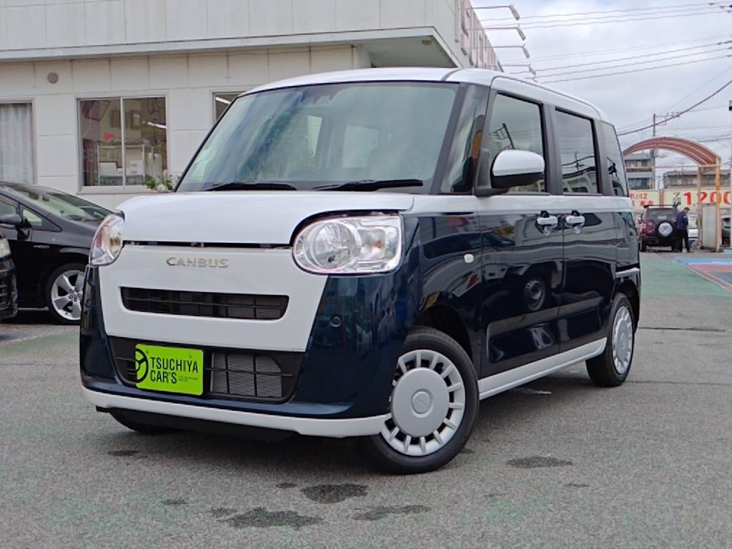 ダイハツ　ムーヴキャンバス　ストライプスＸ