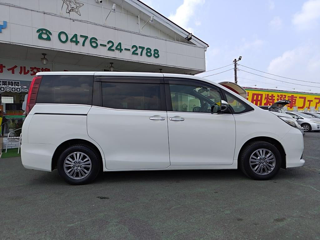 エスクァイアＧｉの写真 11