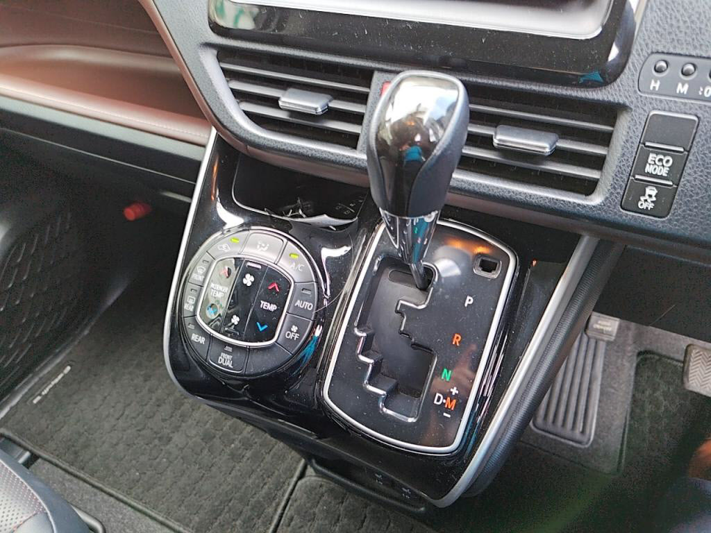 エスクァイアＧｉの写真 16