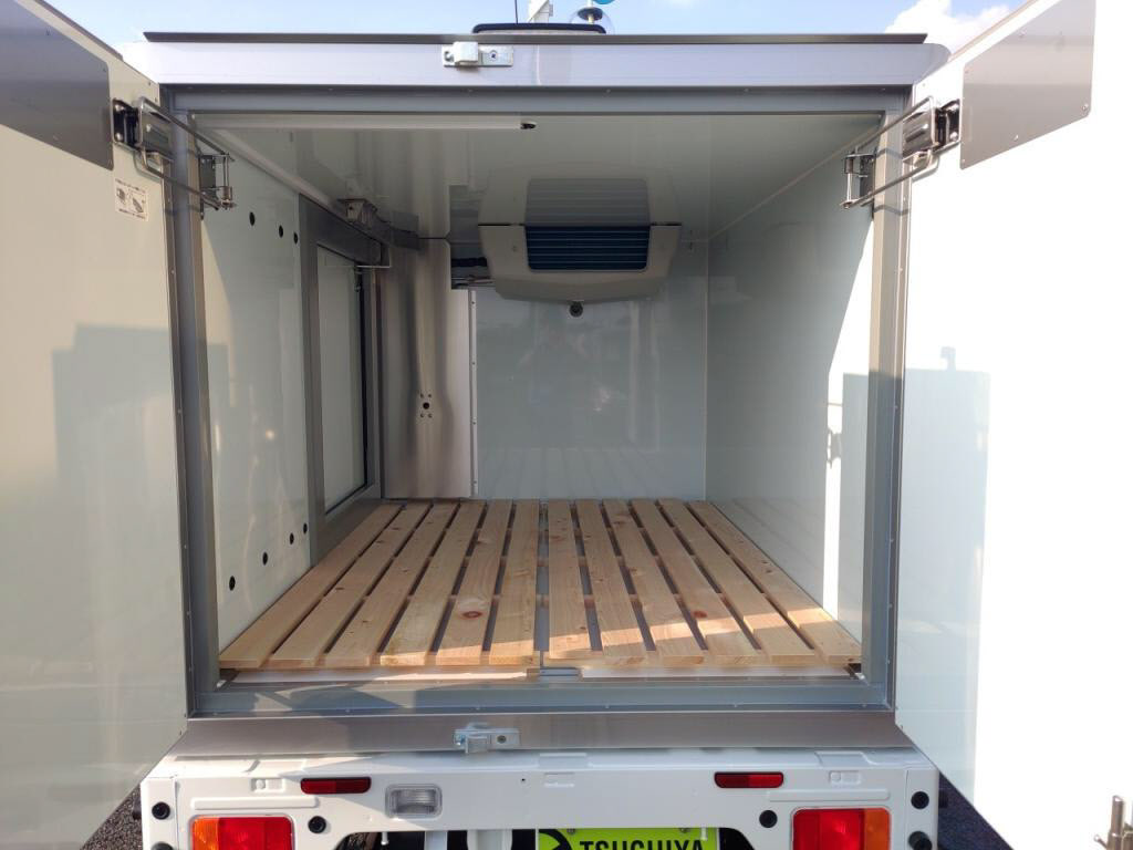 キャリイトラックＫＣの写真 25