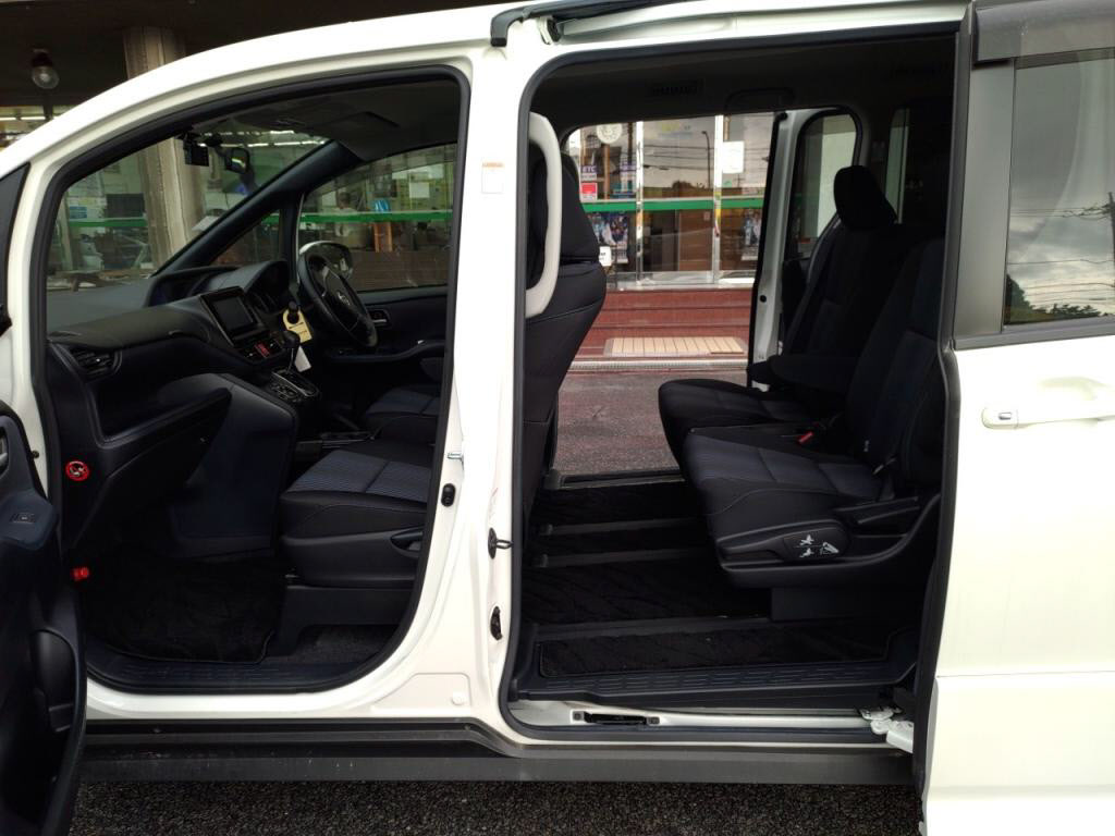 ノアＳｉの写真 12