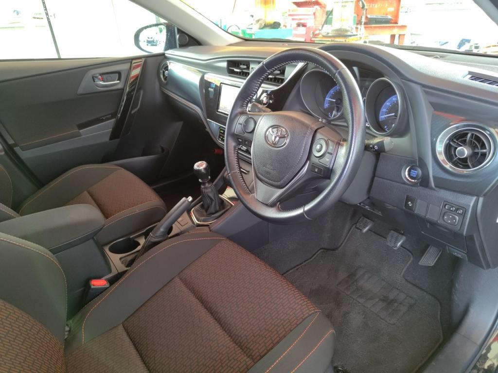 オーリスＲＳの写真 13