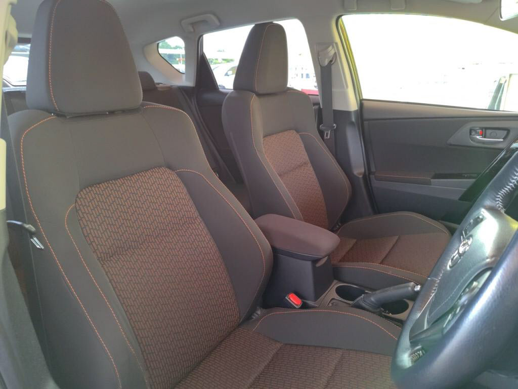 オーリスＲＳの写真 21