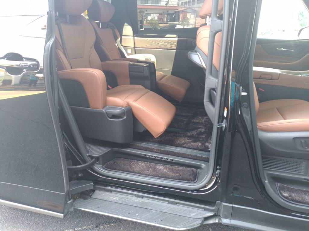 ヴェルファイアハイブリッドハイブリッドＺプレミアの写真 21