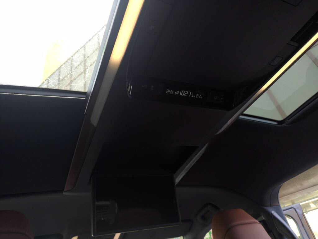 ヴェルファイアハイブリッドハイブリッドＺプレミアの写真 23