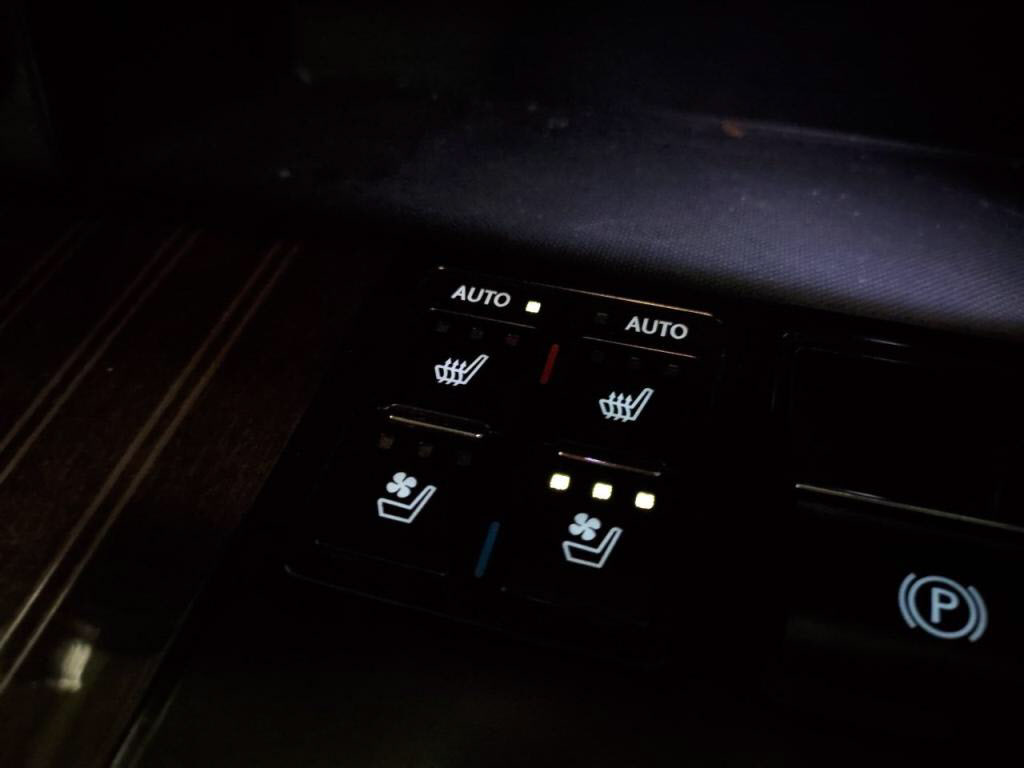 ＲＸハイブリッドＲＸ４５０ｈバージョンＬの写真 20