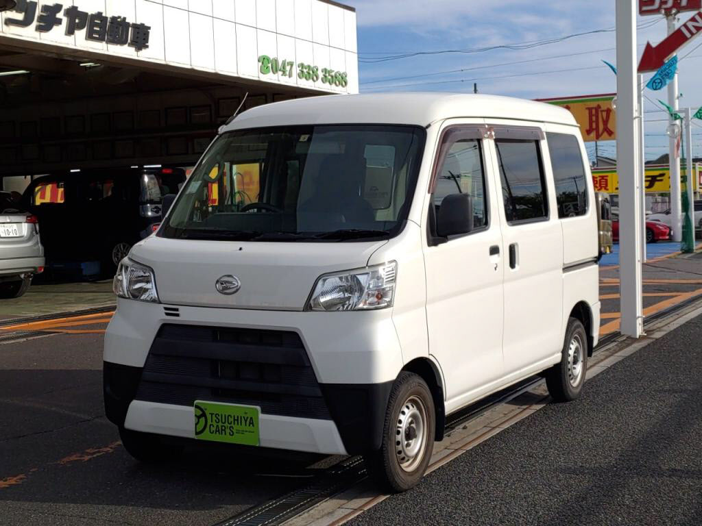 ダイハツ　ハイゼットカーゴ　デラックス