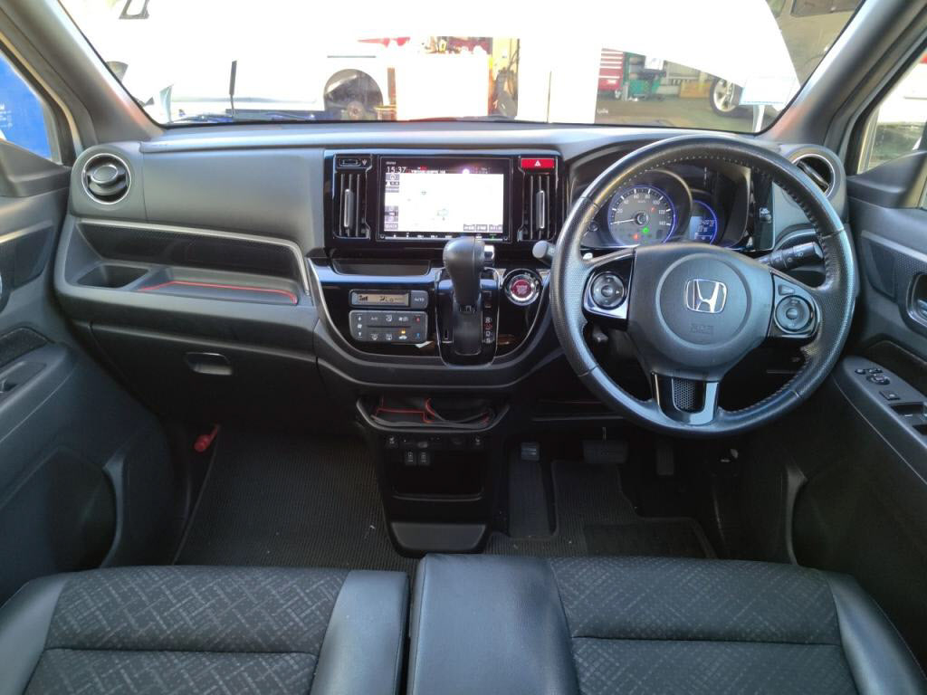 Ｎ－ＷＧＮカスタムターボＳＳブラックスタイルパッケージの写真 3