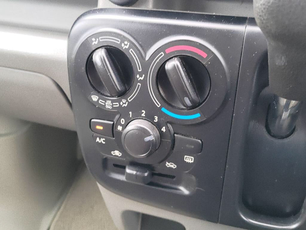 エブリイバンＰＣリミテッドの写真 14