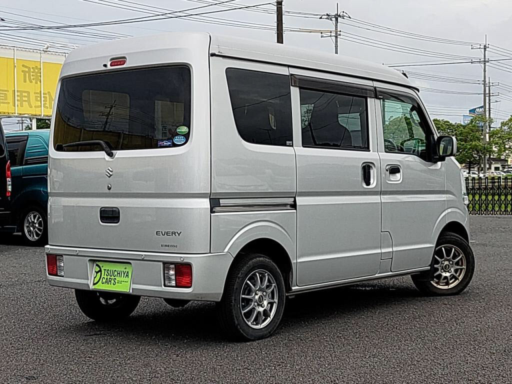 エブリイバンＰＣリミテッドの写真 2