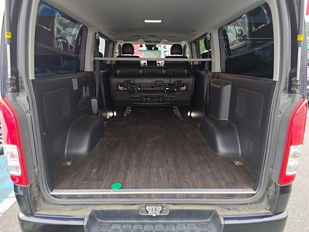 ハイエースバンロングスーパーＧＬダークプライムの写真 23