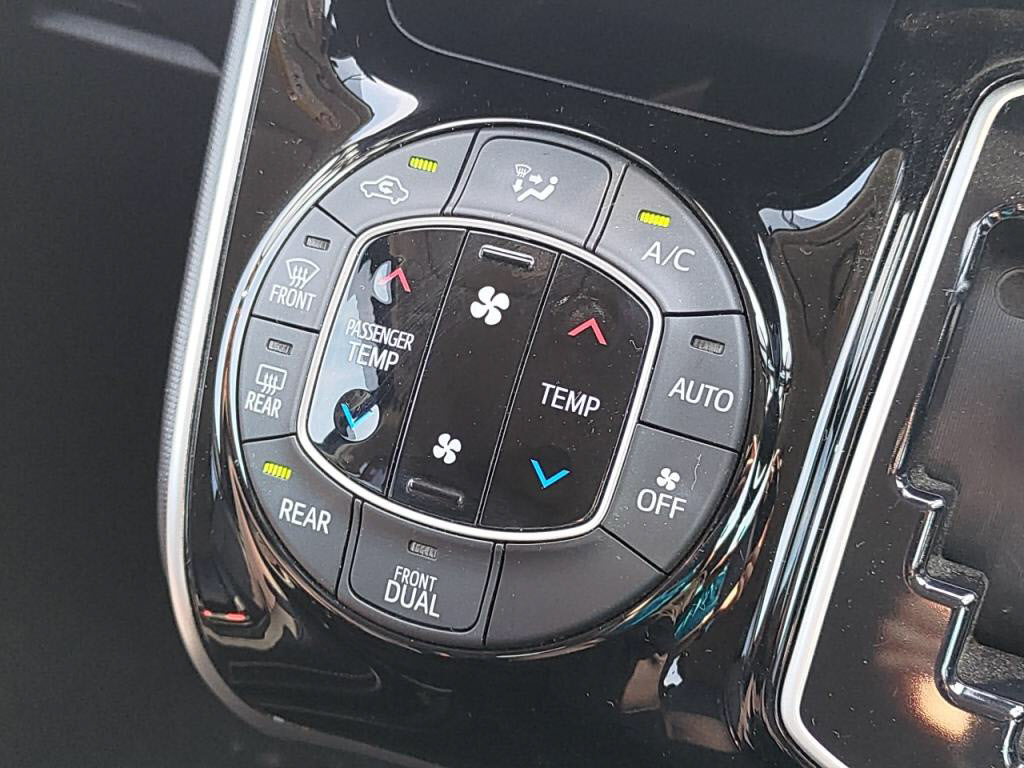 エスクァイアGiの写真 14