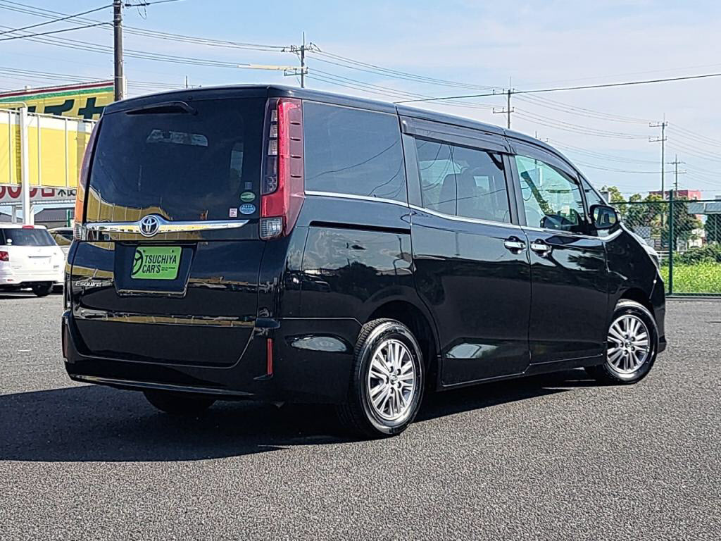 エスクァイアGiの写真 2