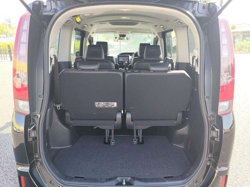 エスクァイアGiの写真 25