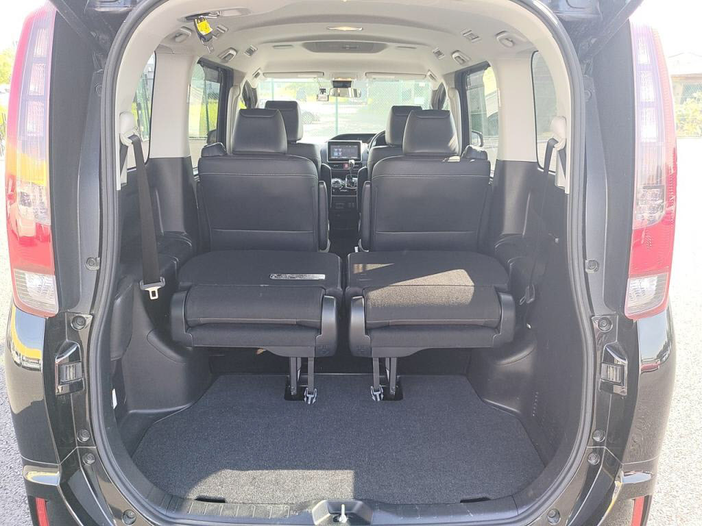 エスクァイアGiの写真 26