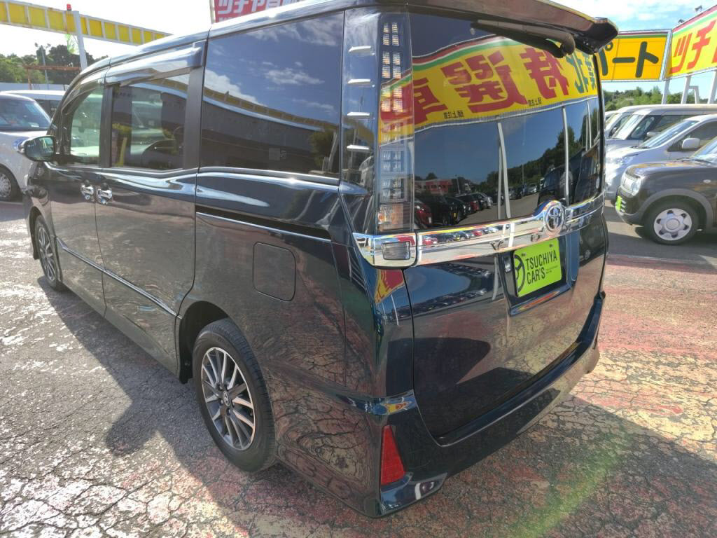 ヴォクシーZSキラメキの写真 12