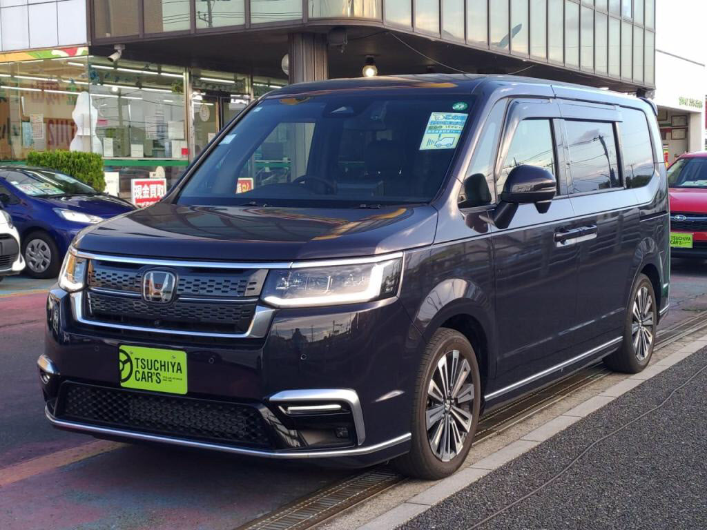 ホンダ　ステップワゴンスパーダ　スパーダプレミアムライン