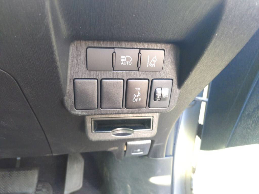 プリウスαＳ＿Ｌセレクションの写真 19