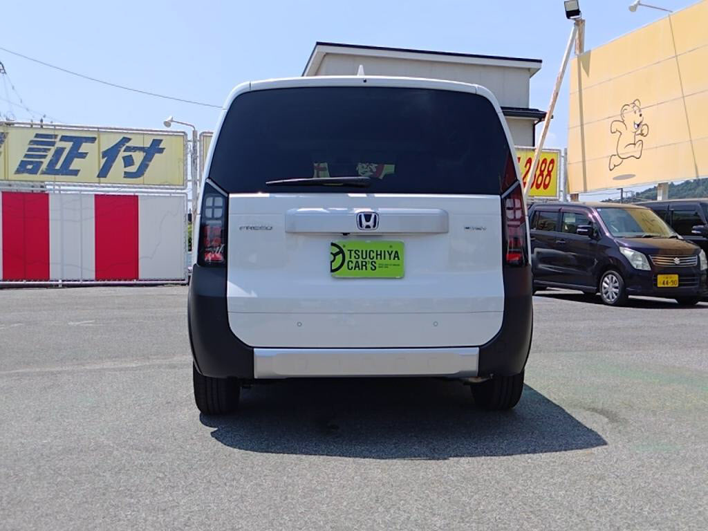 フリードハイブリッドｅＨＥＶクロスターの写真 11