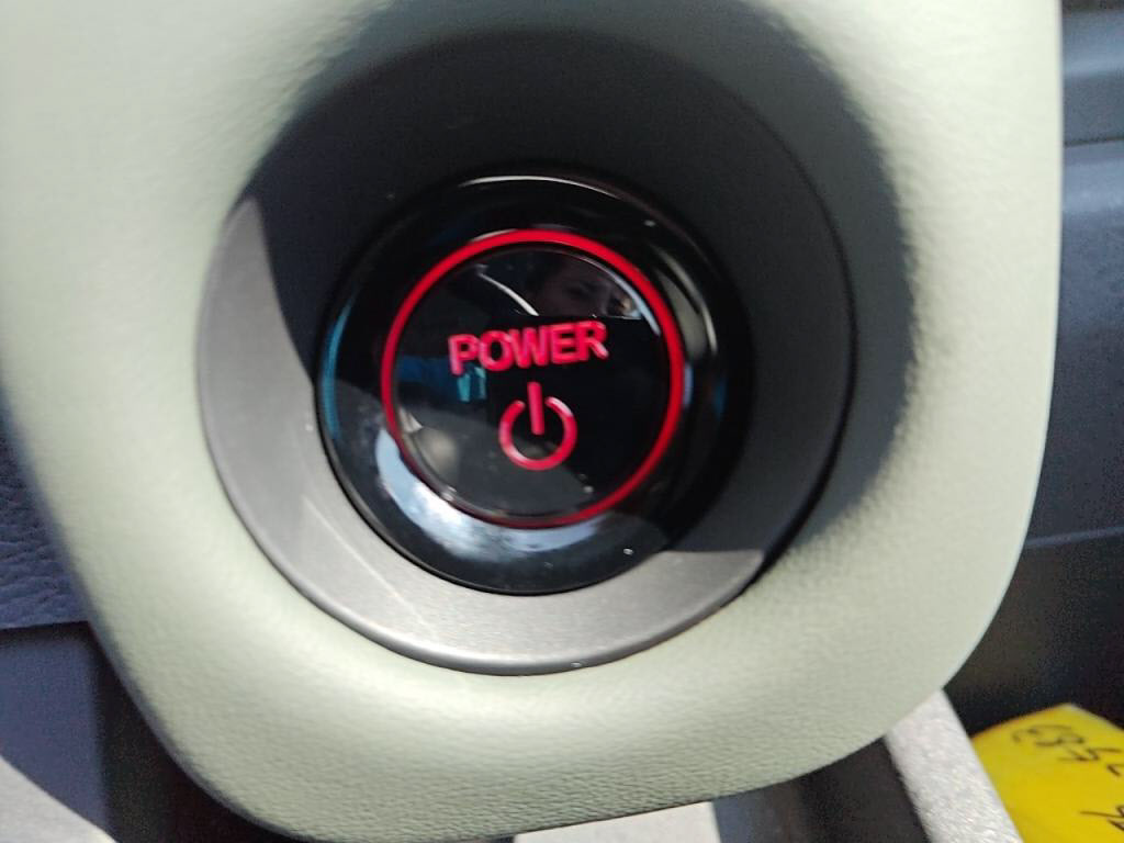 フリードハイブリッドｅＨＥＶクロスターの写真 13