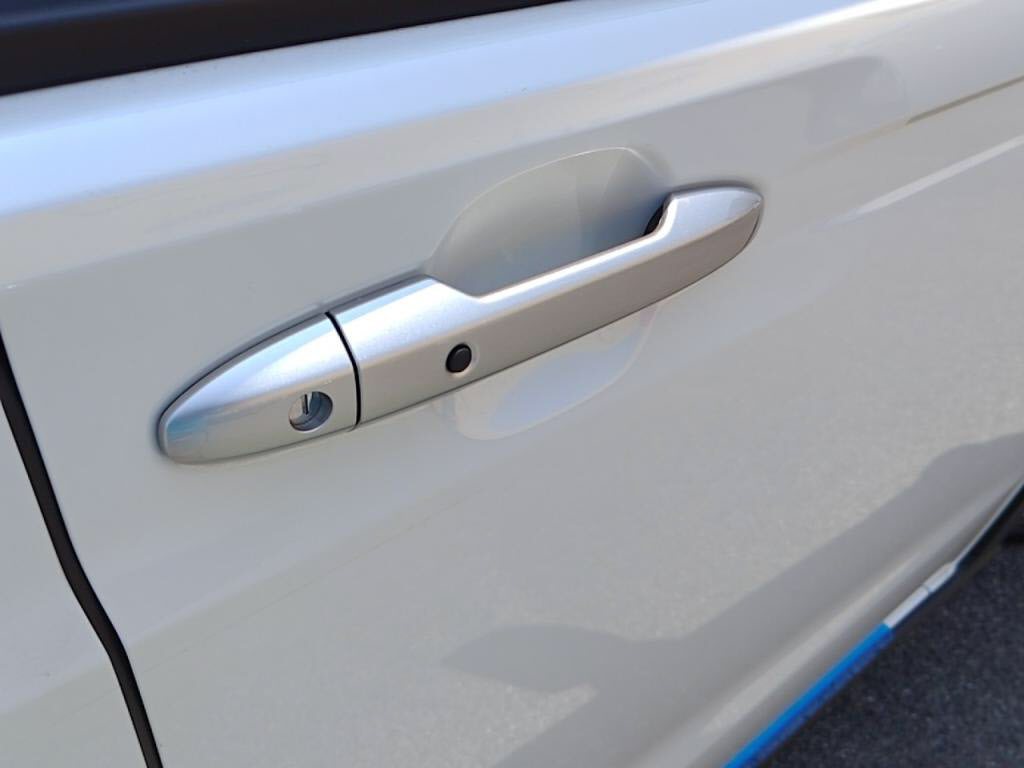 フリードハイブリッドｅＨＥＶクロスターの写真 27