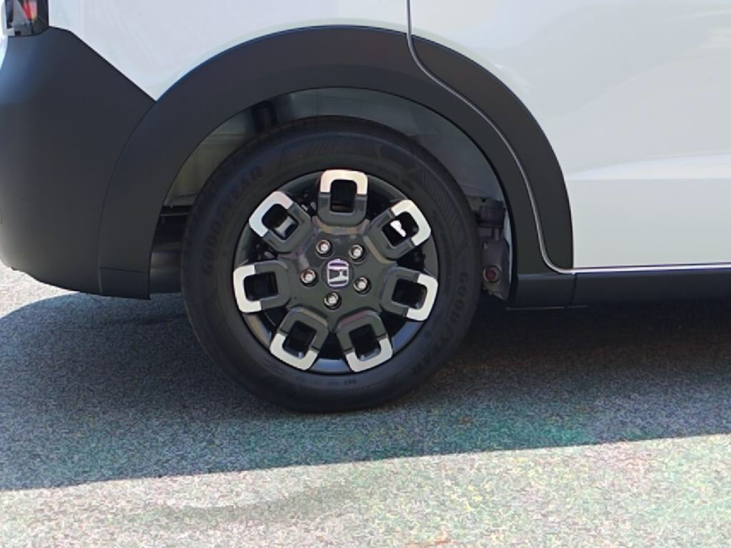 フリードハイブリッドｅＨＥＶクロスターの写真 28