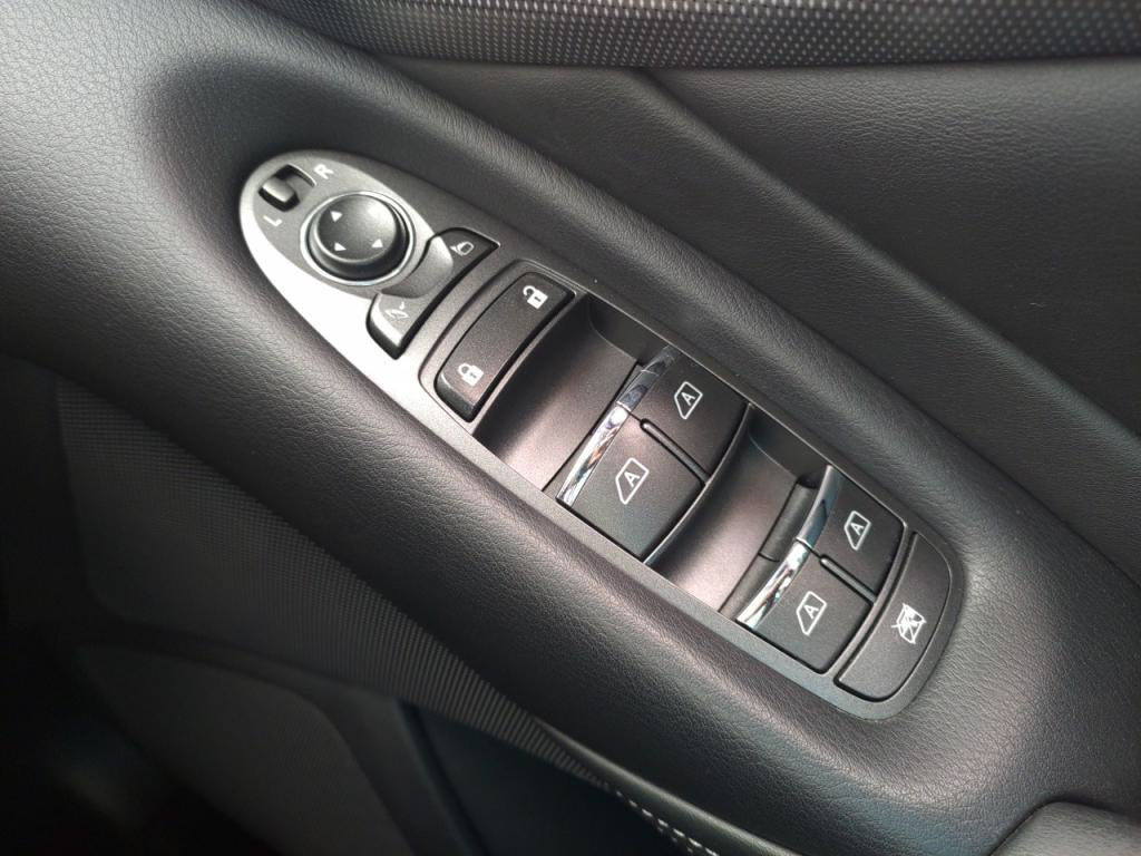 スカイラインセダン２００ＧＴ－ｔタイプＳＰの写真 13