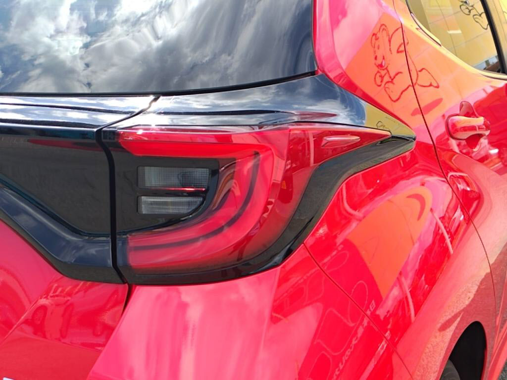 ヤリスハイブリッドハイブリッドＺの写真 12