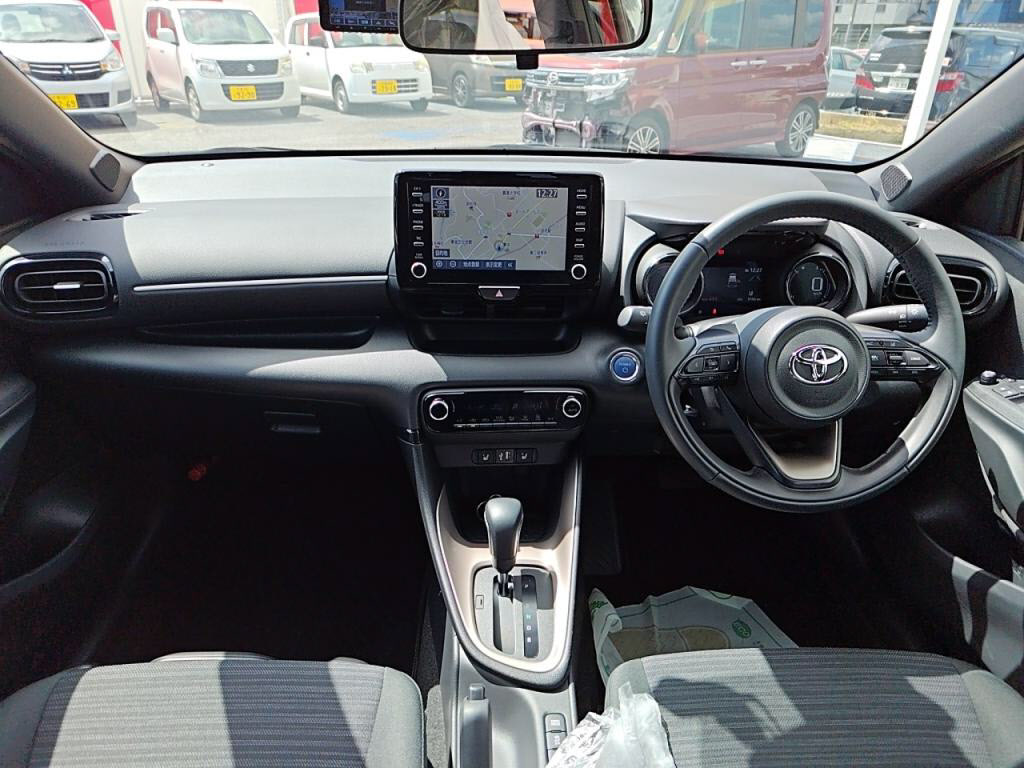 ヤリスハイブリッドハイブリッドＺの写真 3