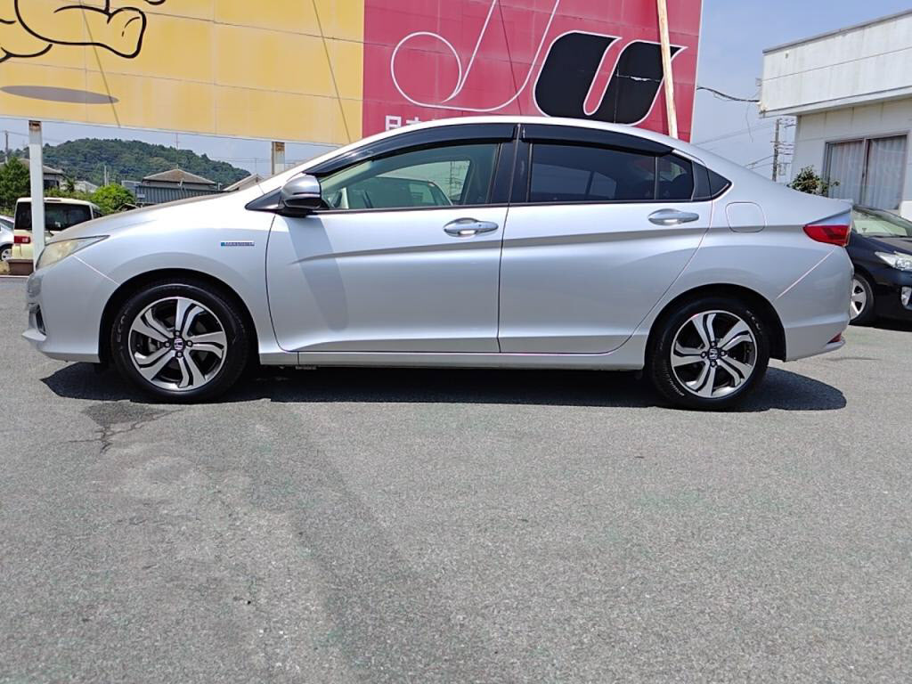 グレイスハイブリッドハイブリッドＥＸの写真 12