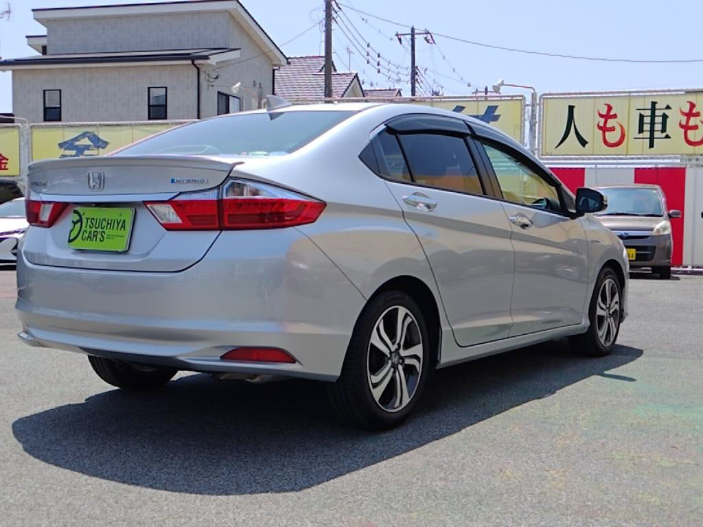 グレイスハイブリッドハイブリッドＥＸの写真 2