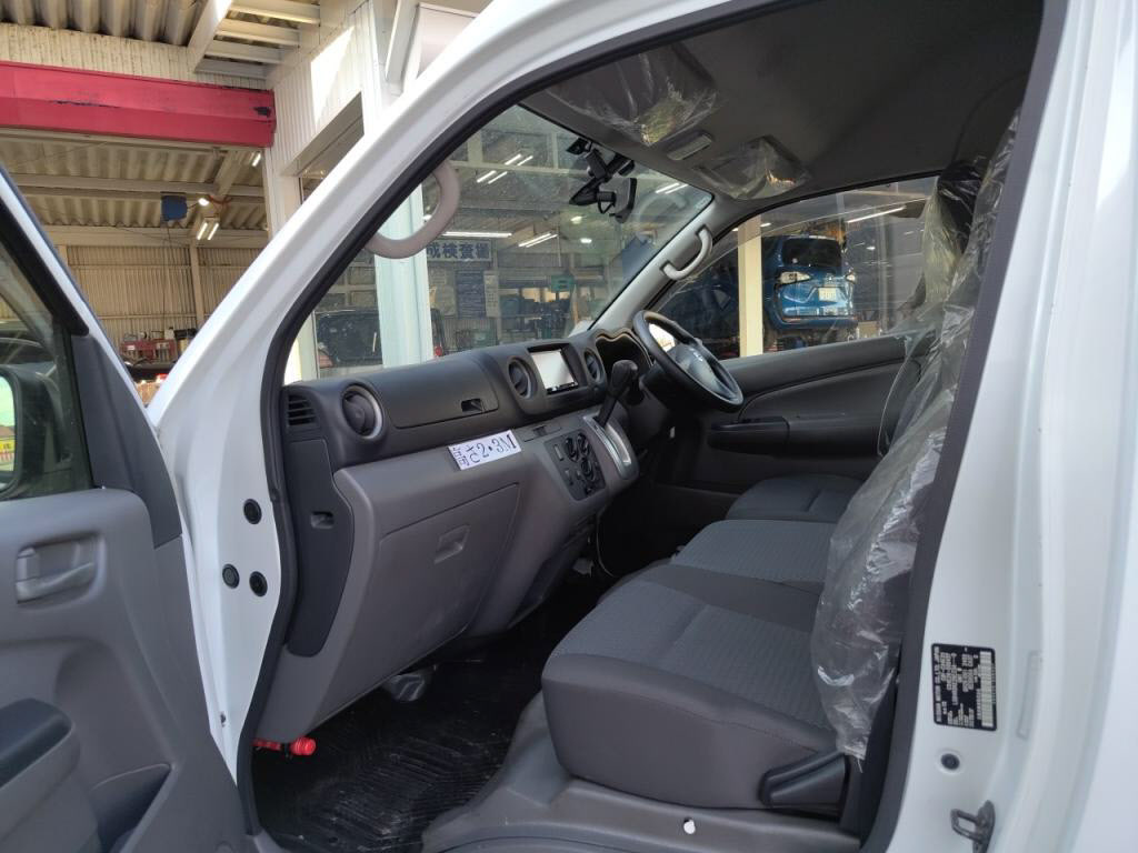 ＮＶ３５０キャラバンバンＤＸスーパーロングの写真 21